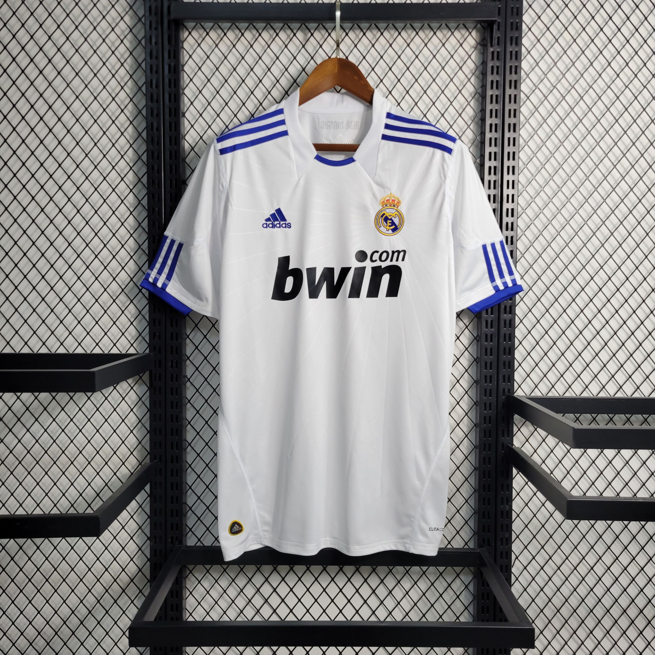 Retro Real Madrid 2010/2011 ( Sân Nhà )