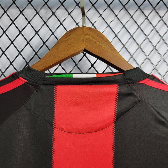 Retro Ac Milan 2010/2011 ( Sân Nhà )