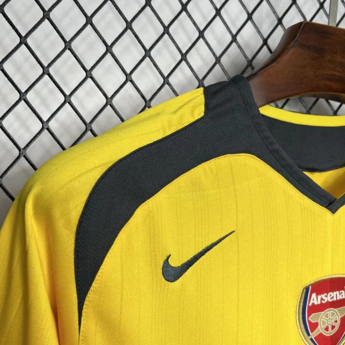 Retro Arsenal 2005/2006 ( Sân Khách )
