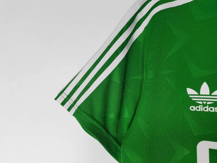 Retro Ireland 1990 ( Sân Nhà )