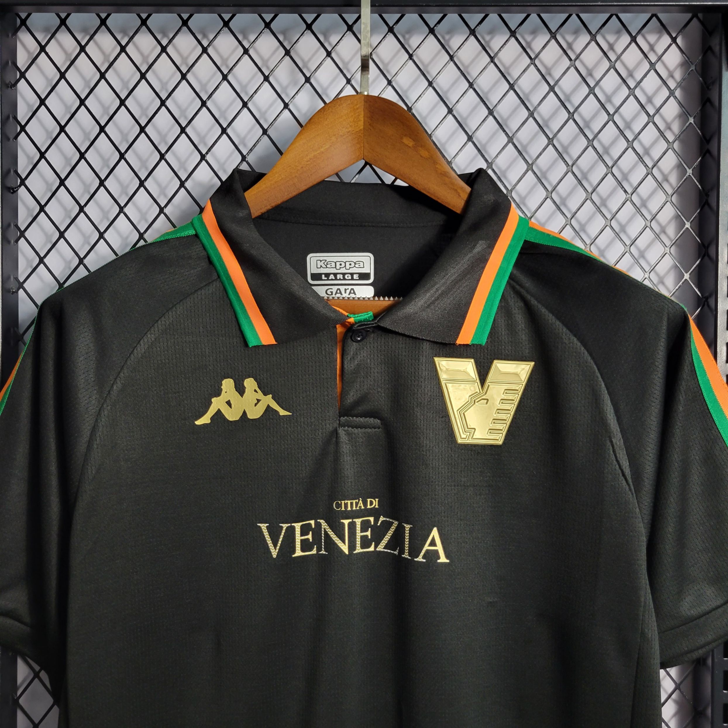 FC Venezia форма 2022 на футболистах