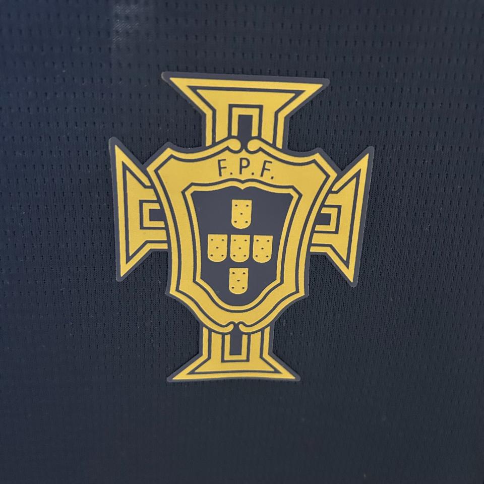 Đồ SF Bồ Đào Nha 2025 ( Training Đen )