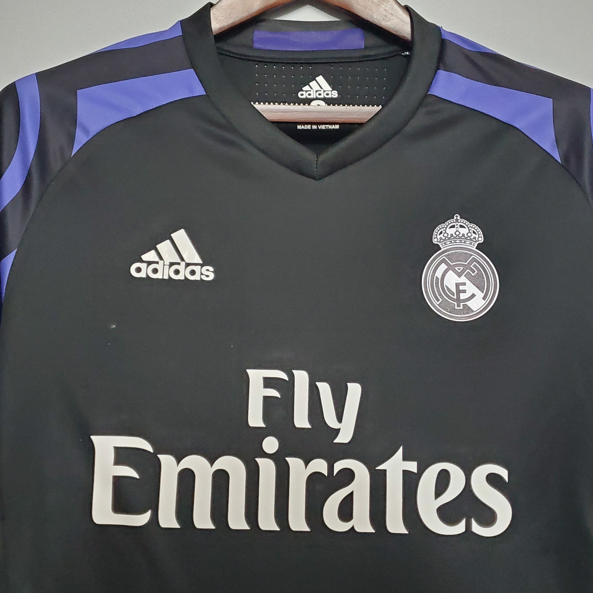 Retro Real Madrid 2015/2016 ( Sân Khách 3 )