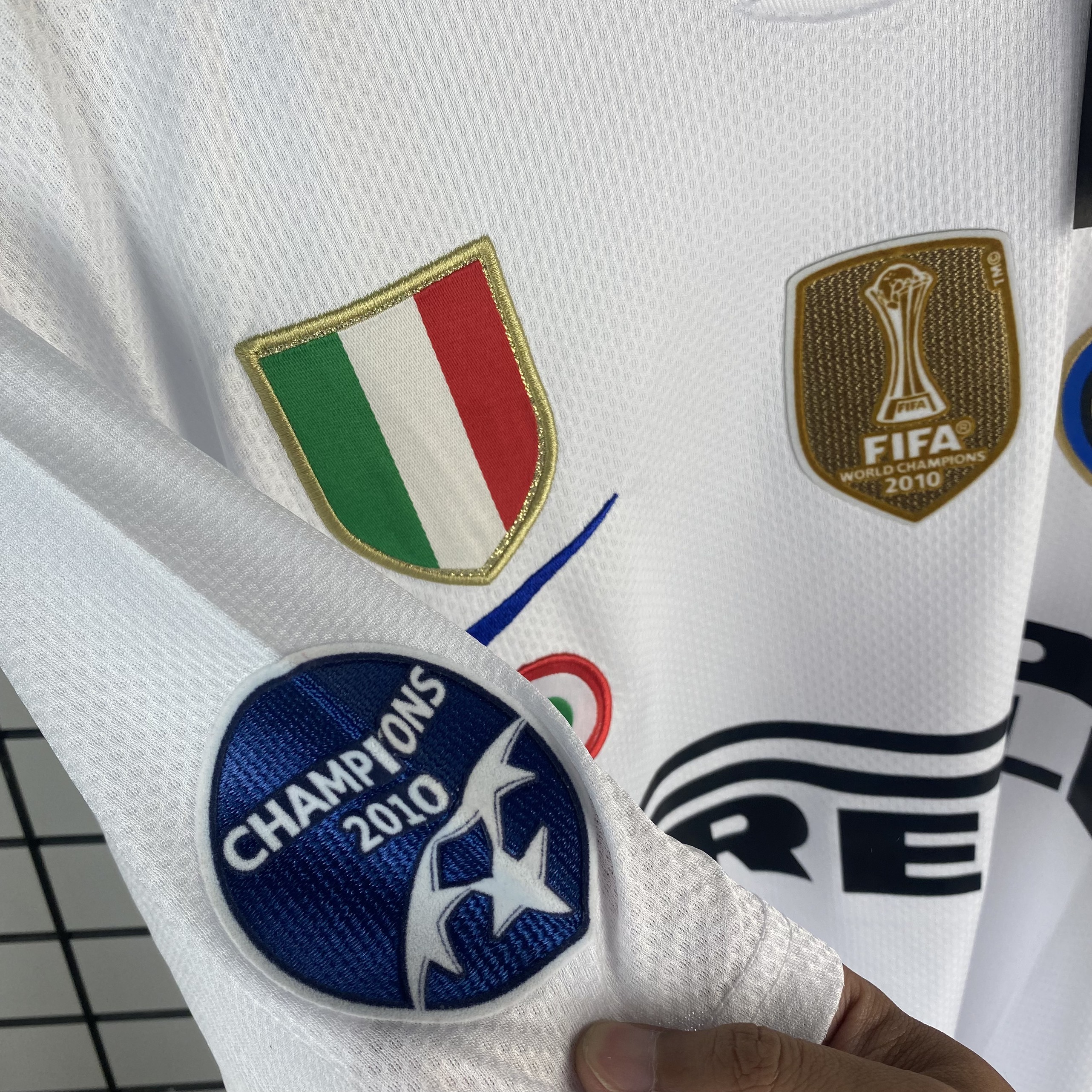 Đồ Fan Inter Milan 10/11 ( Sân Khách )