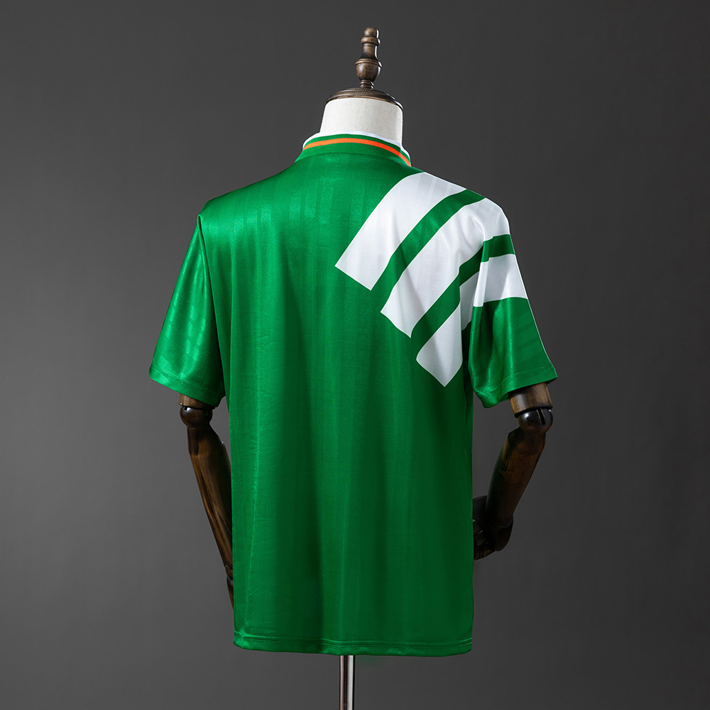 Retro Ireland 1992 ( Sân Nhà )