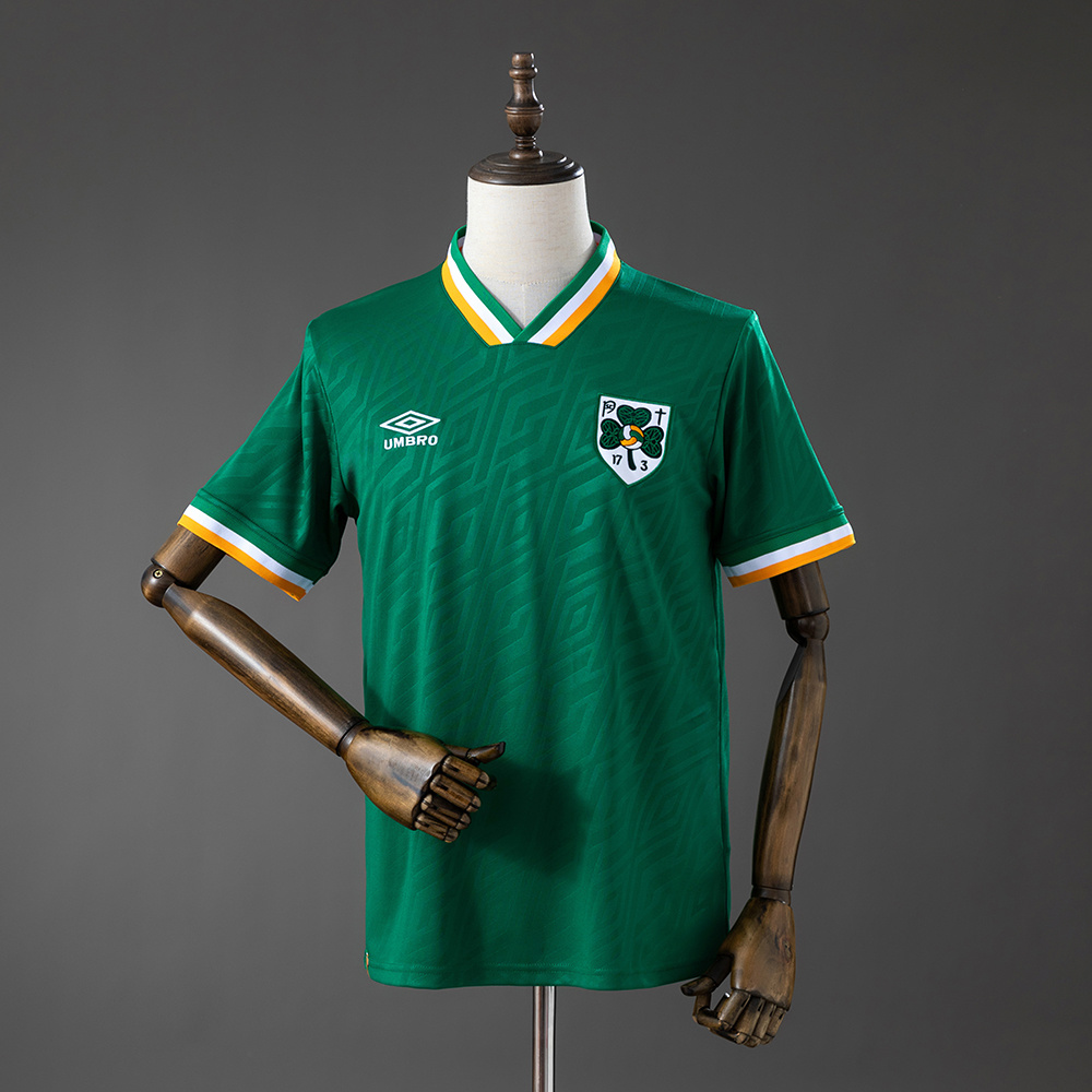 Retro Ireland 2026 St Patrick's Day ( Sân Nhà )