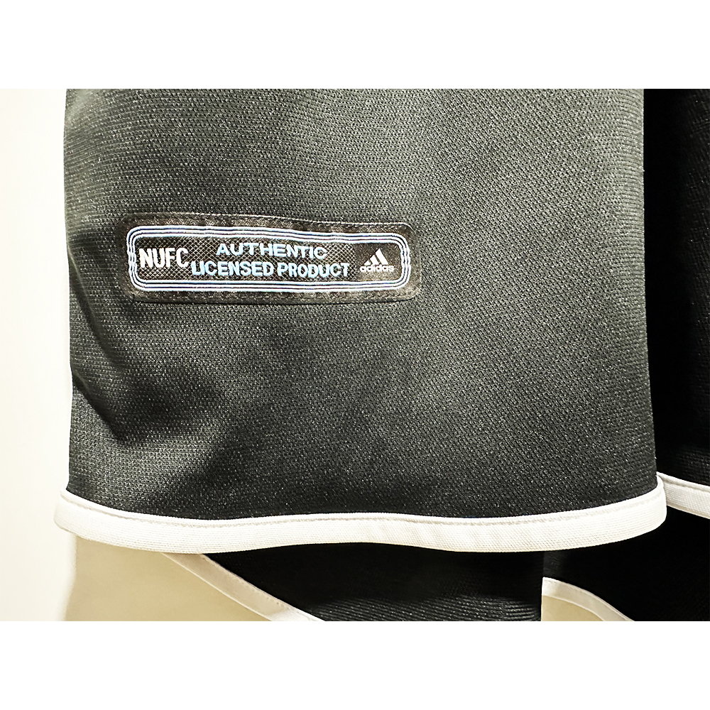 Retro NewCastle 2000/2001 ( Sân Khách )