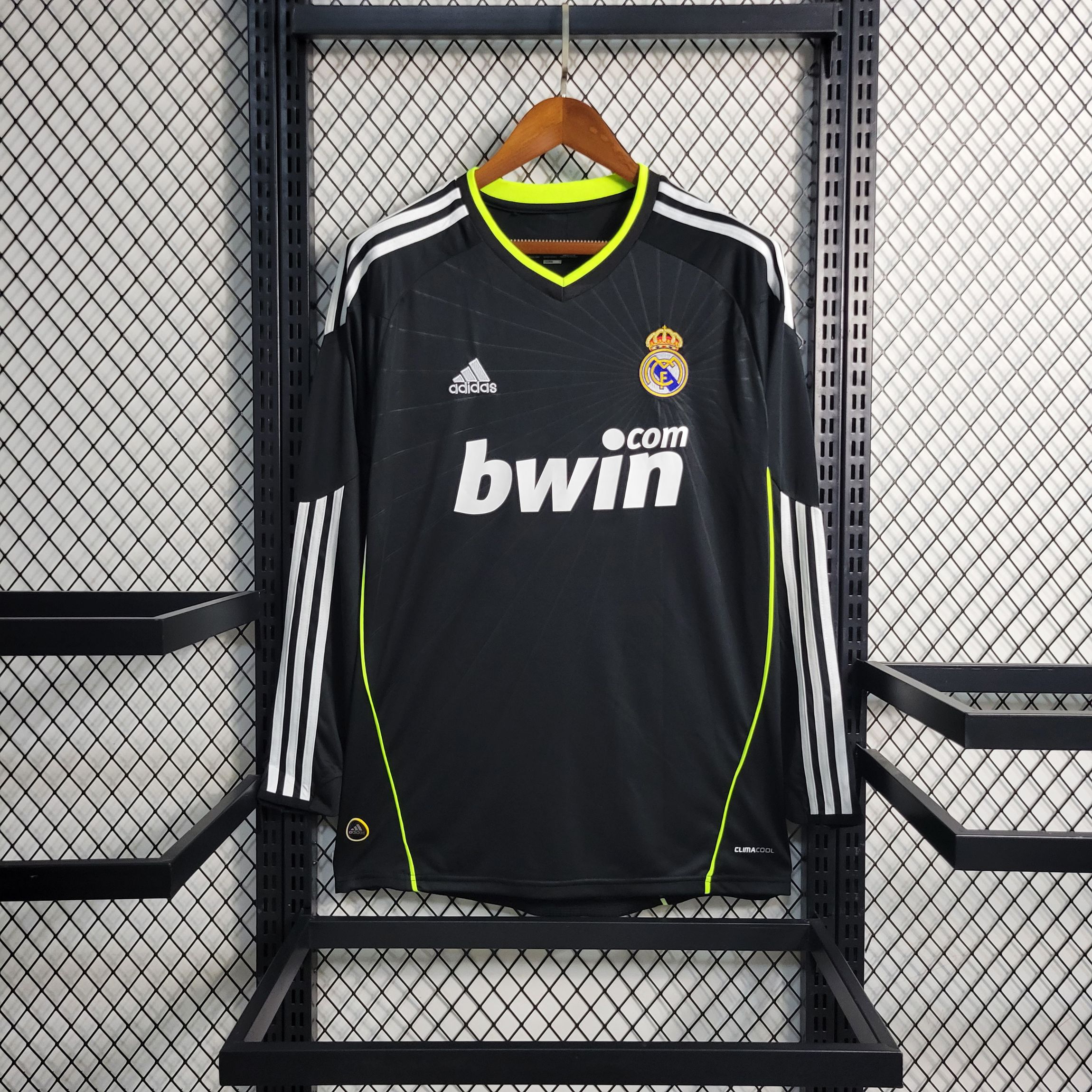 Retro Real Madrid 2010/2011 Tay Dài ( Sân Khách )