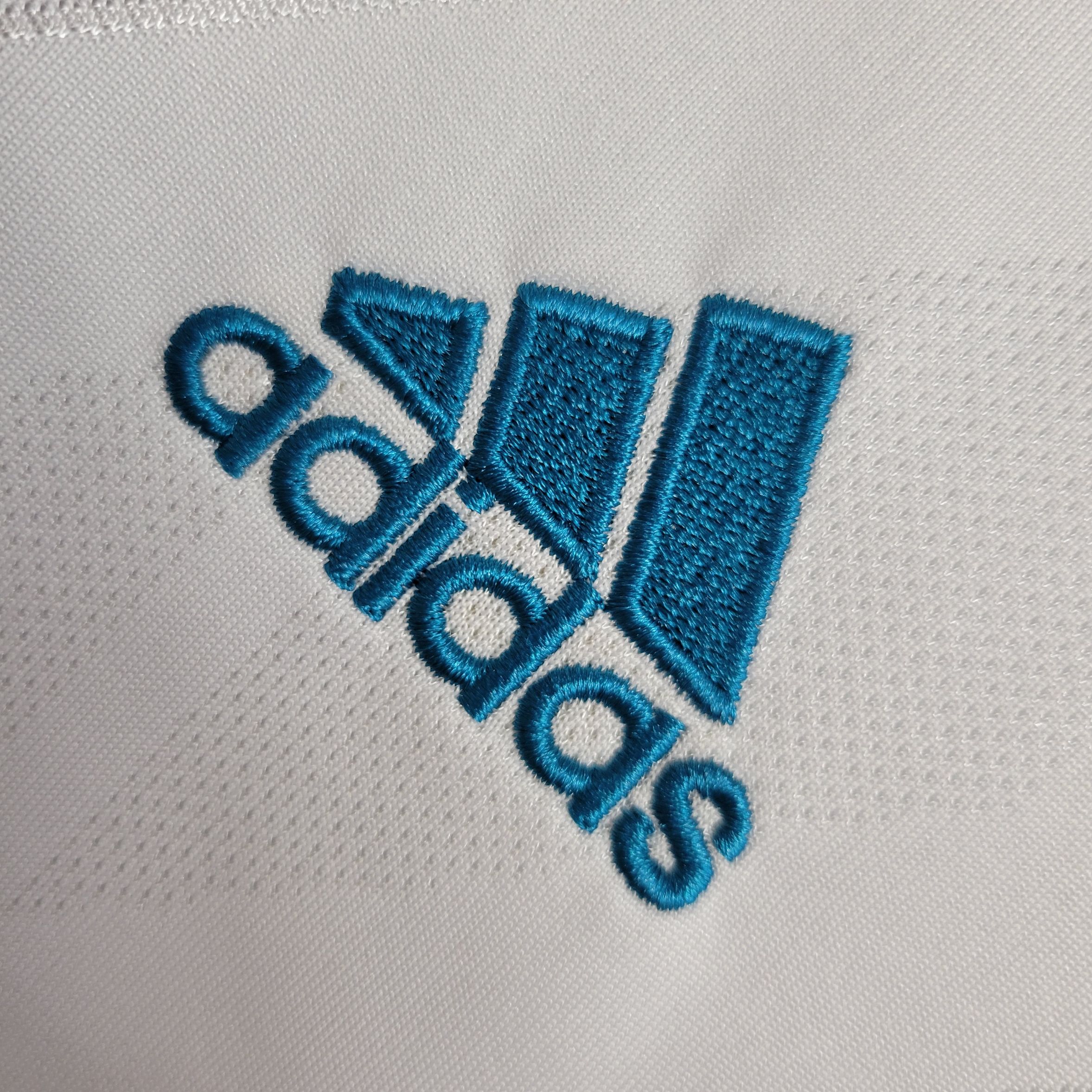 Retro Real Madrid 2017/2018 ( Sân Nhà )