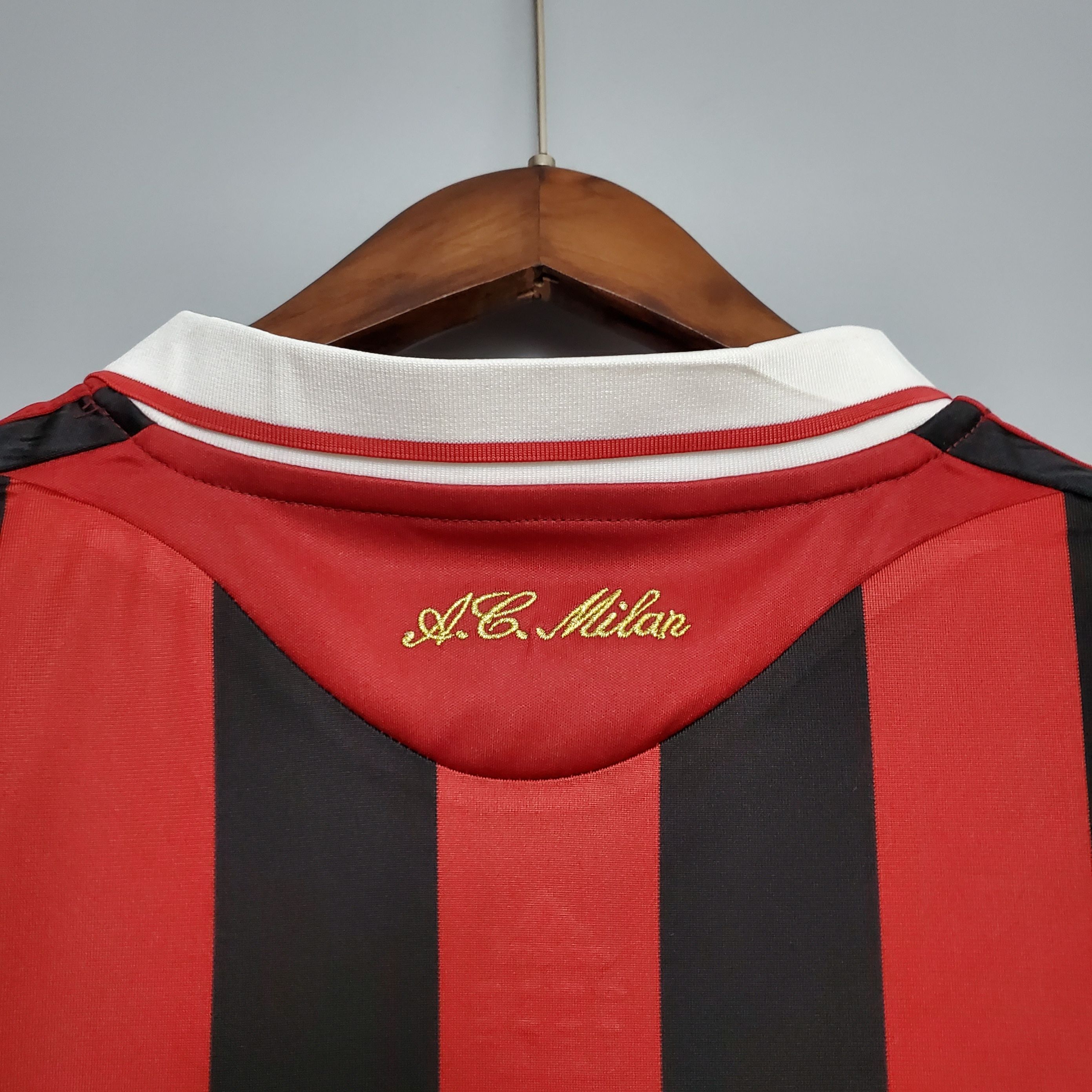 Retro Ac Milan 2009/2010 ( Sân Nhà )