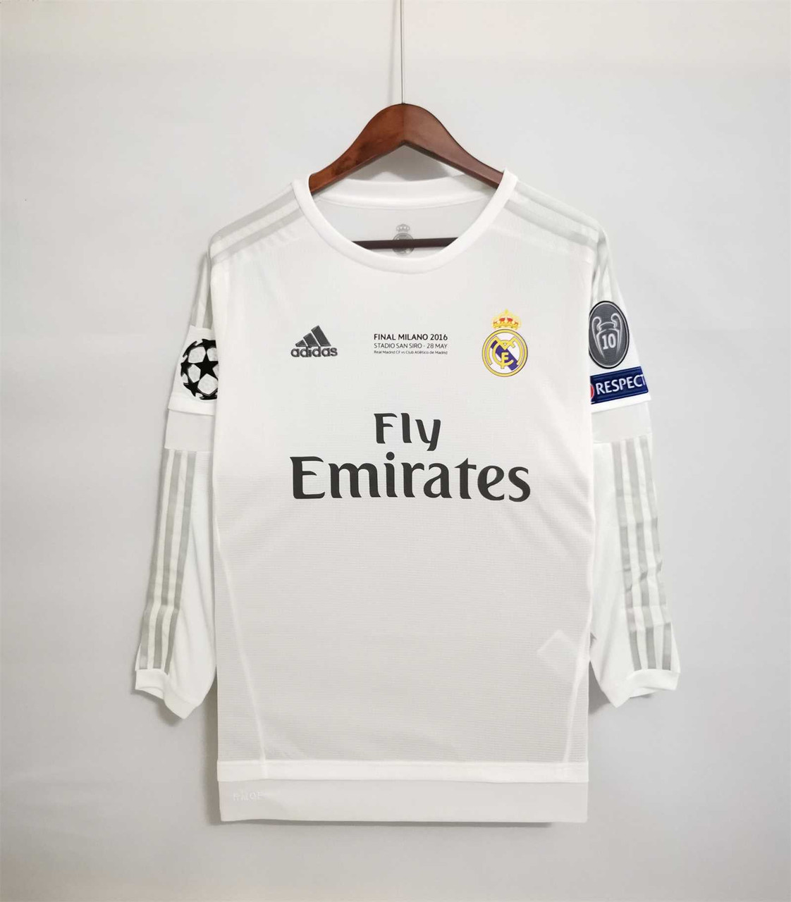 Retro Real Madrid 2015/2016 Tay Dài ( Sân Nhà )