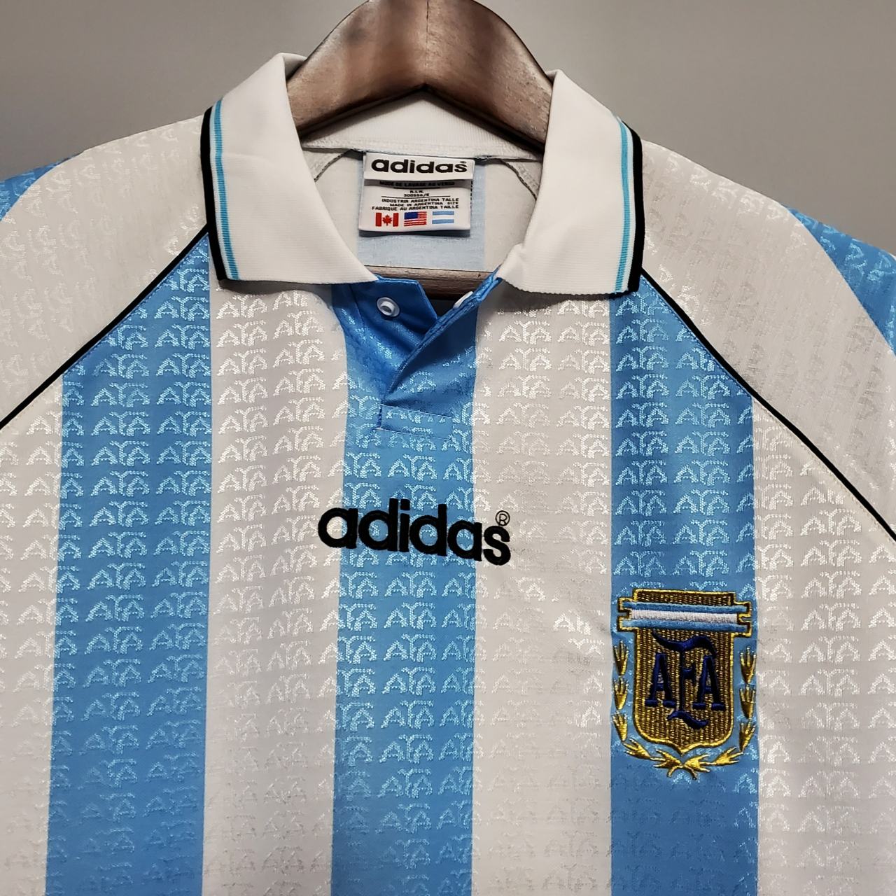 Retro Argentina 1996 ( Sân Nhà )