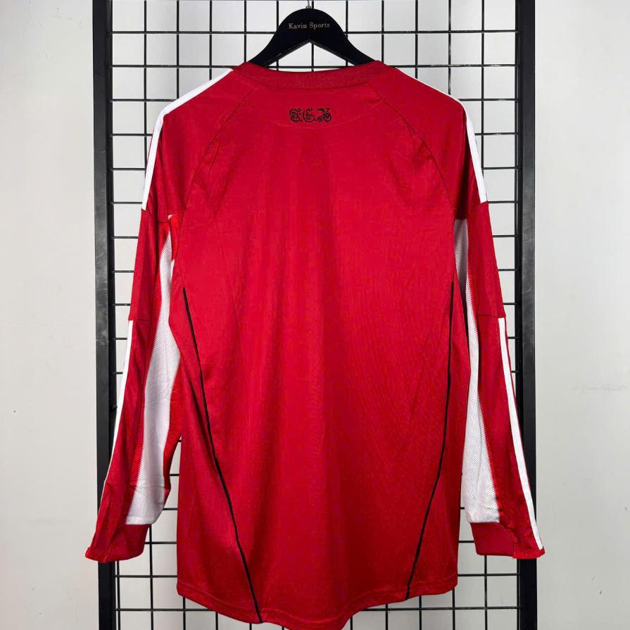 Retro Bayern Munich 2010/2011 Tay Dài ( Sân Nhà )