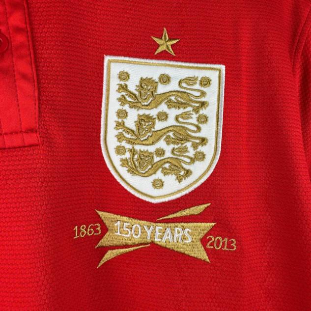 Retro Anh 2013 ( Sân Khách )