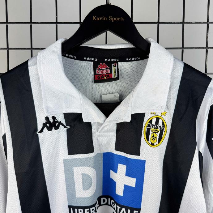 Retro Juventus 1999/2000 Tay Dài ( Sân Nhà )