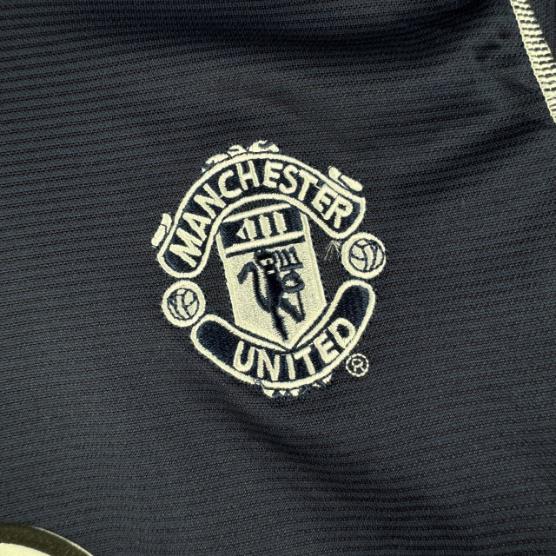 Retro Mu 2000/2001 ( Sân Khách )
