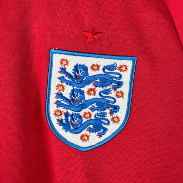 Retro Anh 2010 ( Sân Khách )