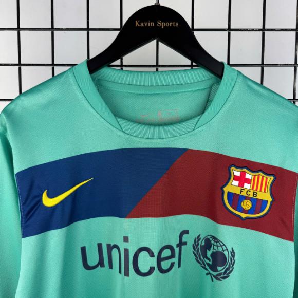 Retro Barcelona 2011/2012 Tay Dài ( Sân Khách )