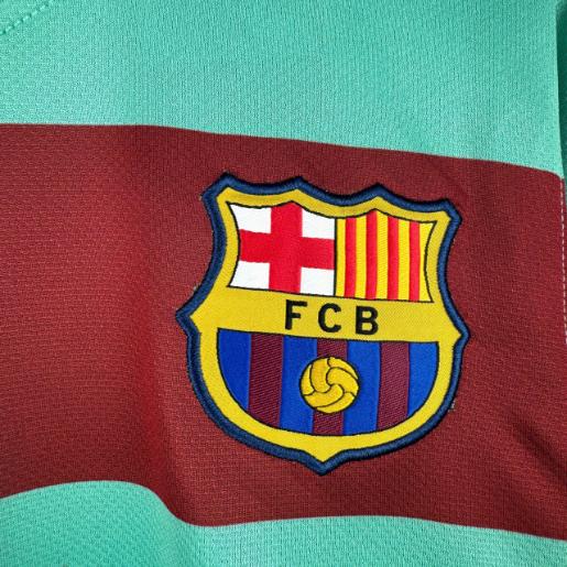 Retro Barcelona 2011/2012 Tay Dài ( Sân Khách )