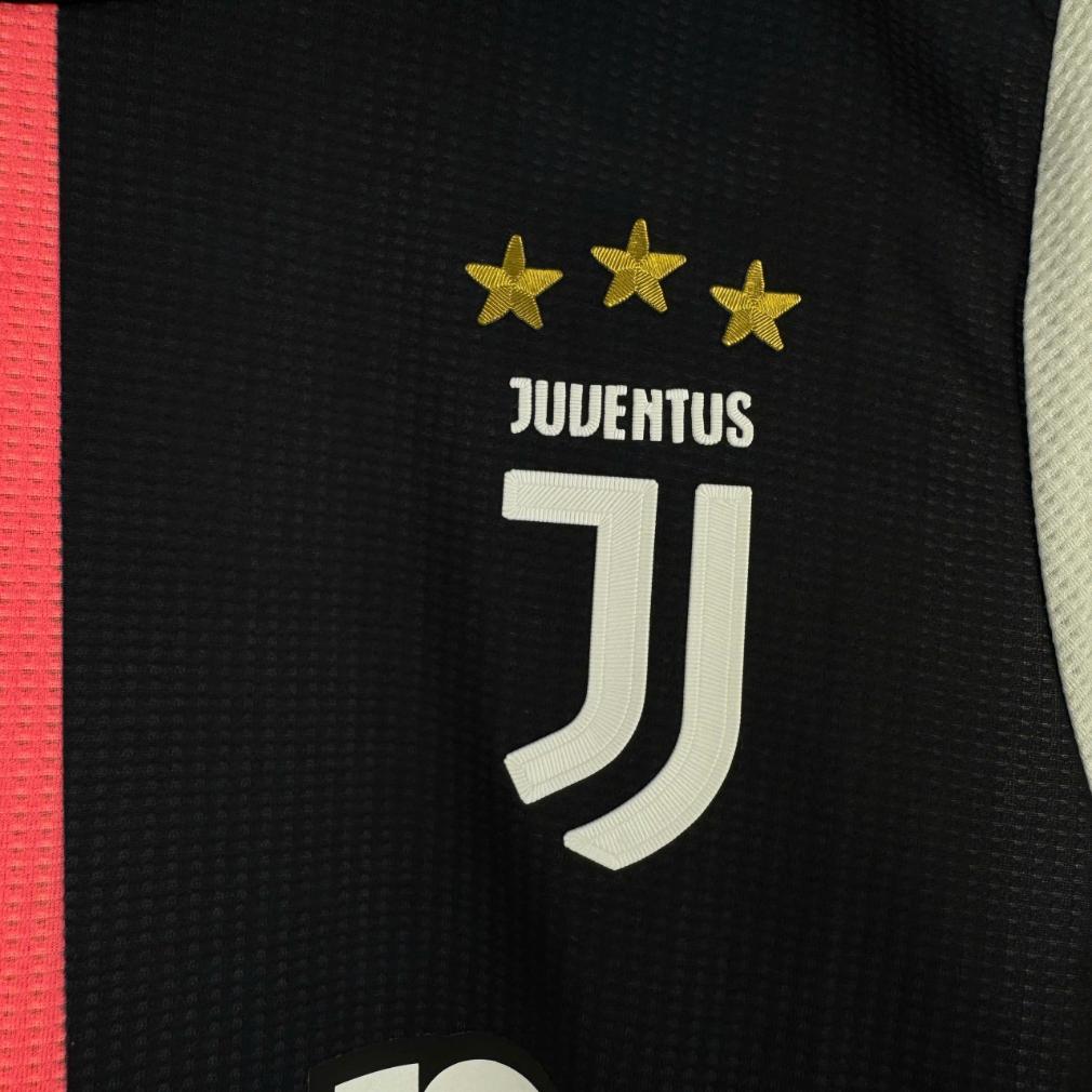 Retro Juventus 2019/2020 ( Sân Nhà )