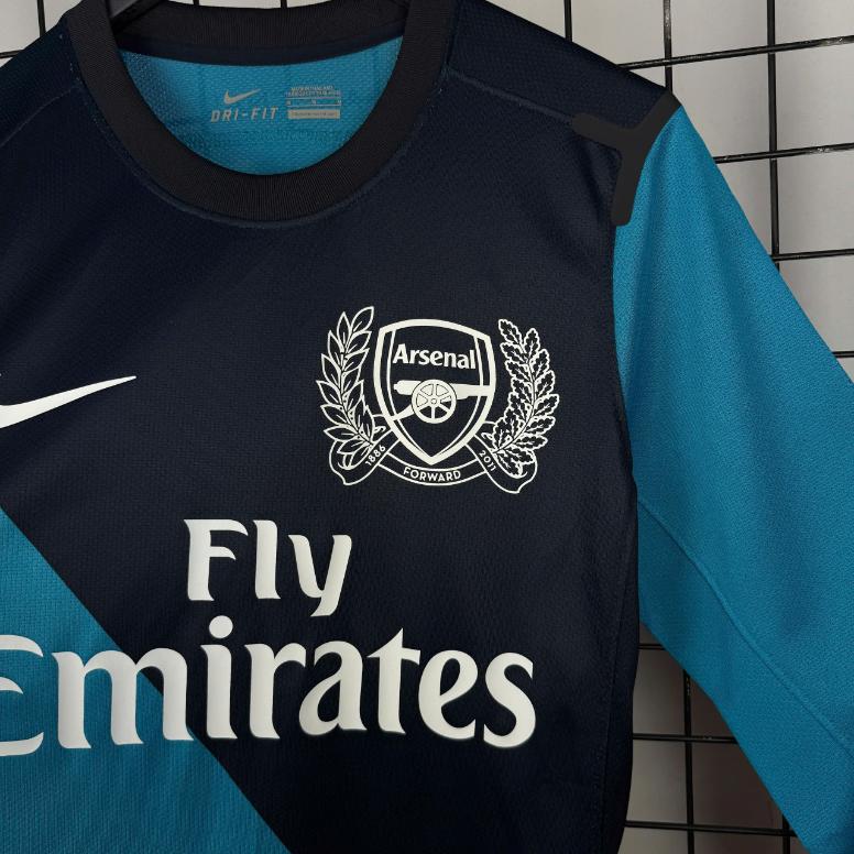 Retro Arsenal 2011/2012 Dài ( Sân Khách )