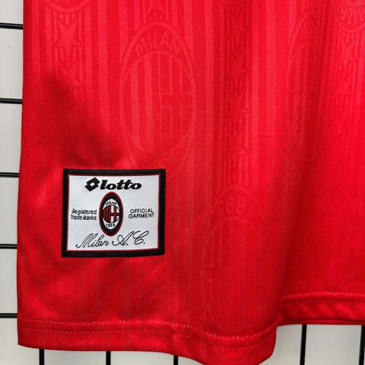 Retro Ac Milan 1997/1998 ( Sân Nhà )