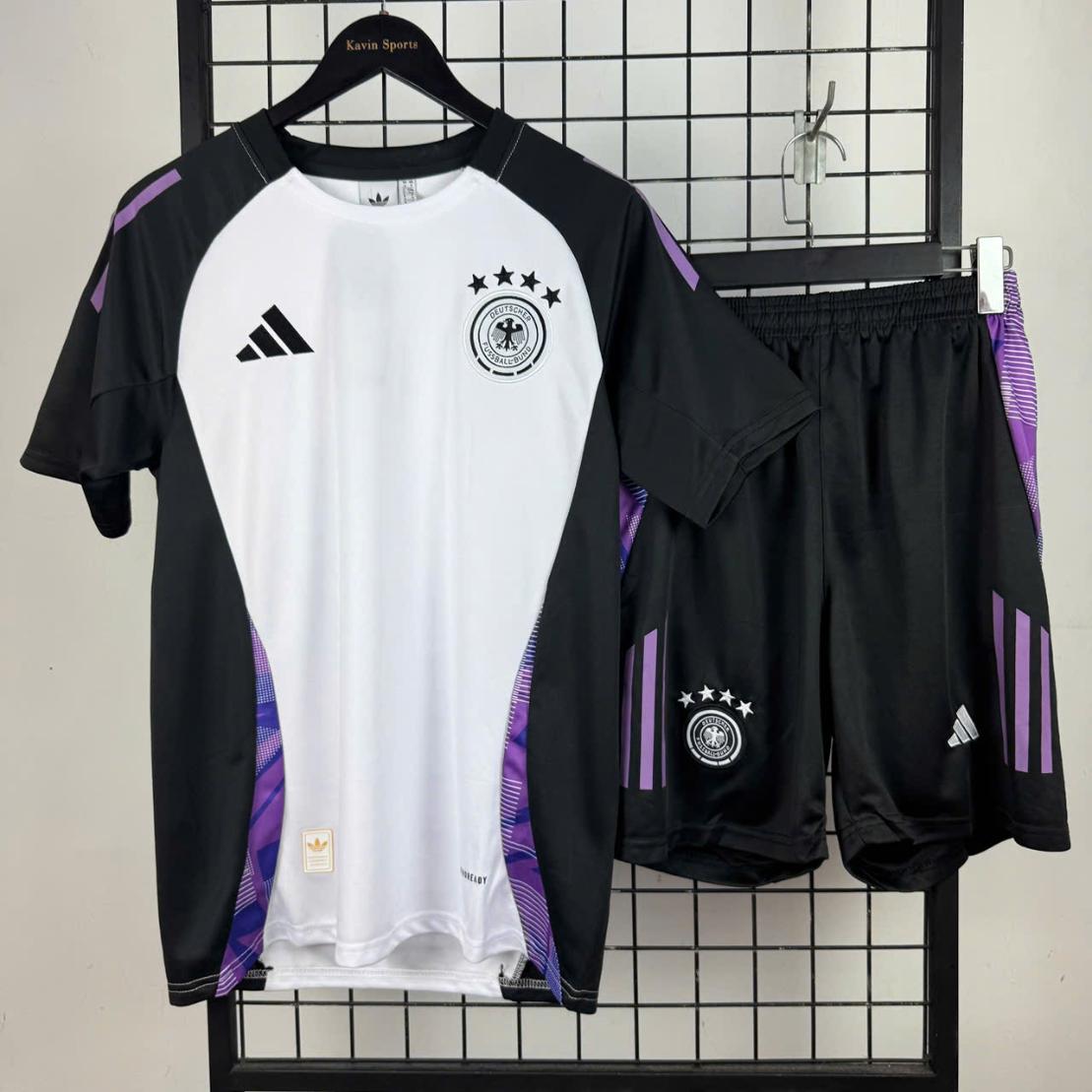 Fan Đức 2024 ( Training White )