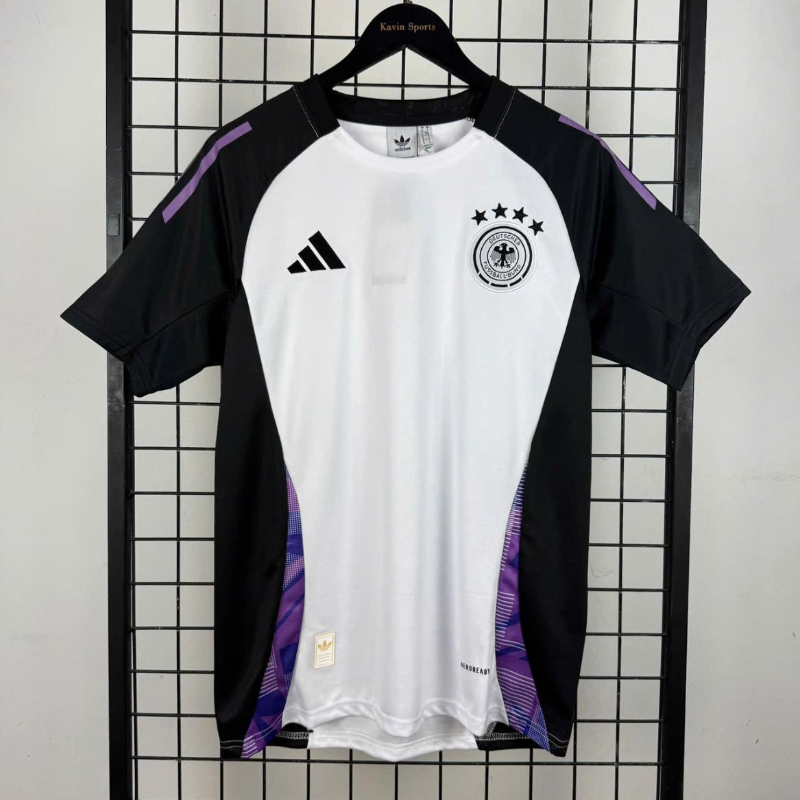 Fan Đức 2024 ( Training White )