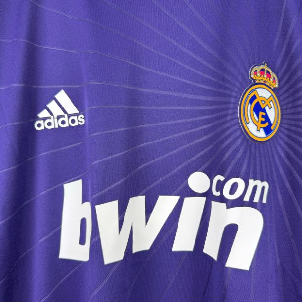 Retro Real Madrid 2010/2011 ( 3RD )