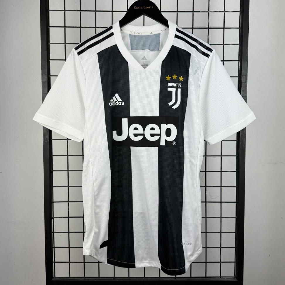 Retro Juventus 2018/2019 ( Sân Nhà )