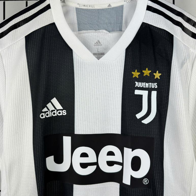Retro Juventus 2018/2019 ( Sân Nhà )