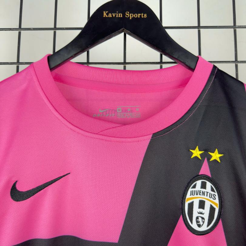 Retro Juventus 2011/2012 ( Sân Khách )
