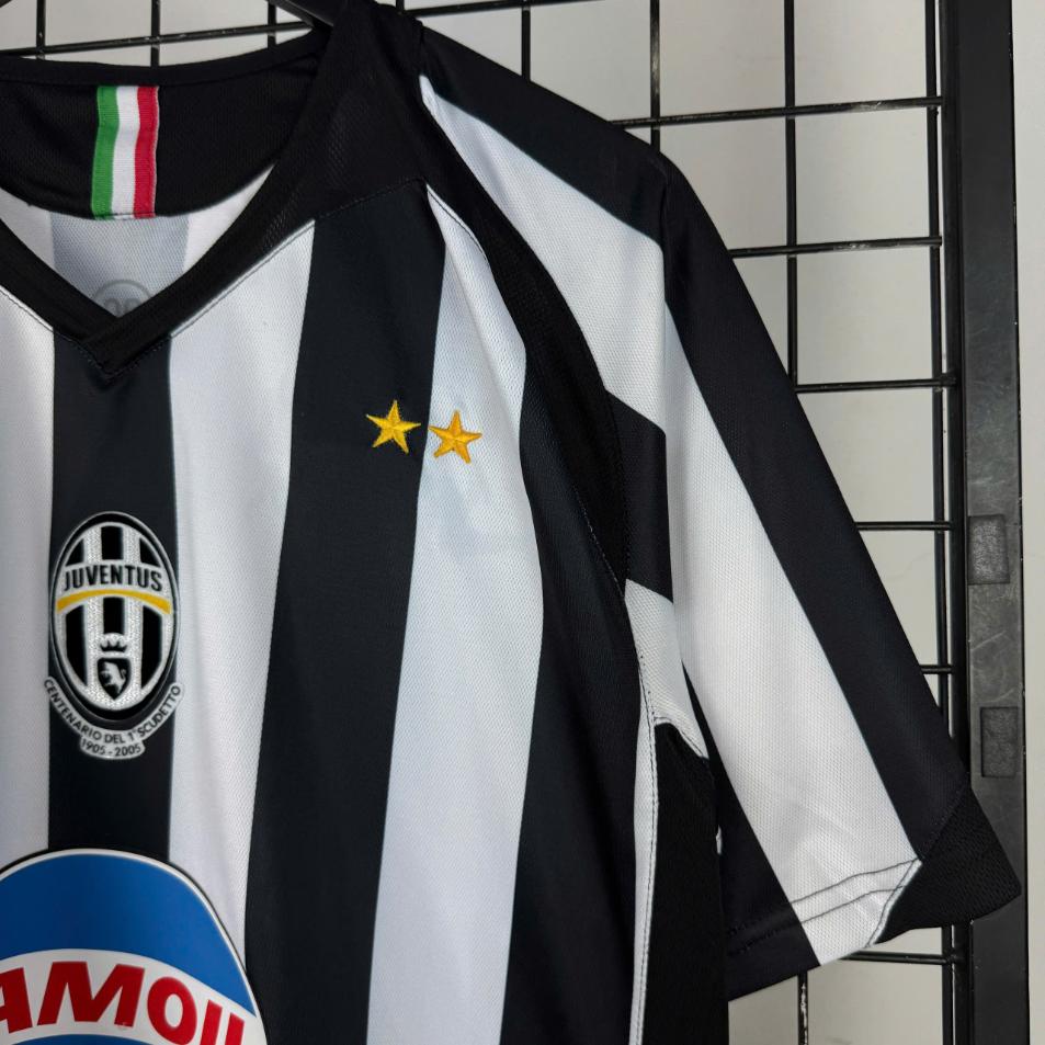 Retro Juventus 2005/2006 ( Sân Nhà )
