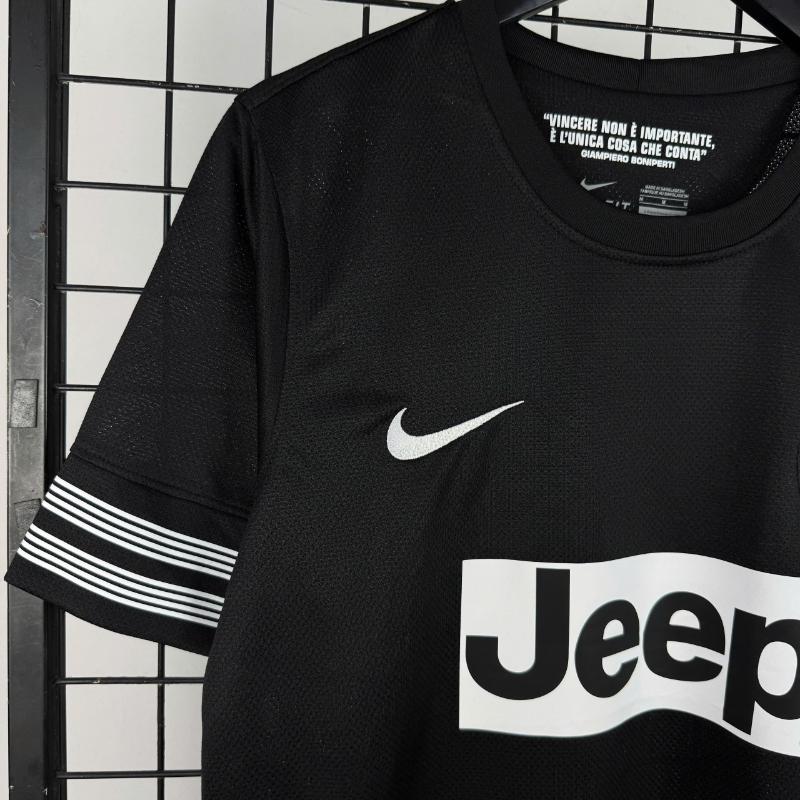 Retro Juventus 2012/2013 ( Sân Khách )