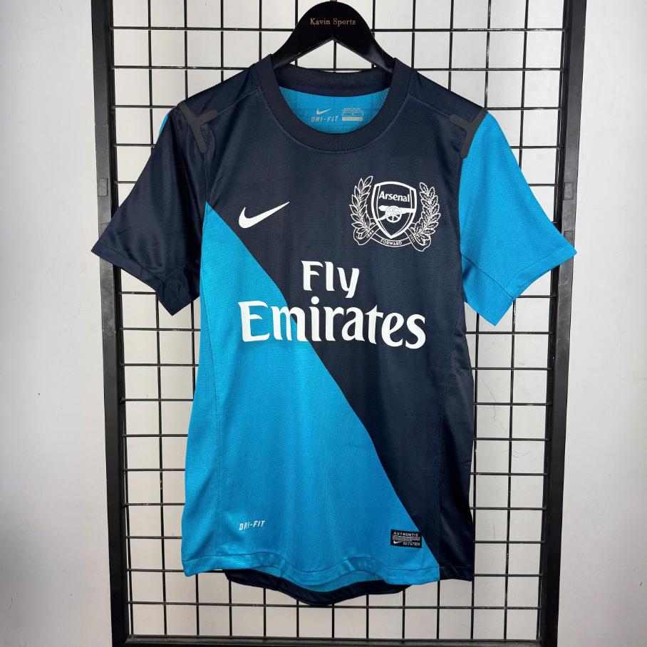 Retro Arsenal 2011/2012 ( Sân Khách )