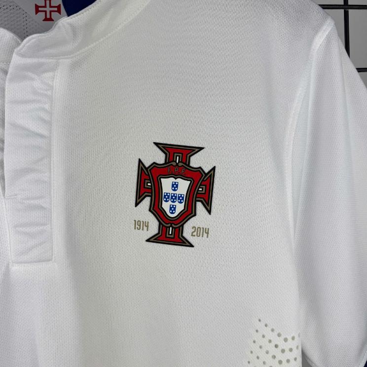 Retro Bồ Đào Nha 2014 Tay Dài ( Sân Khách )