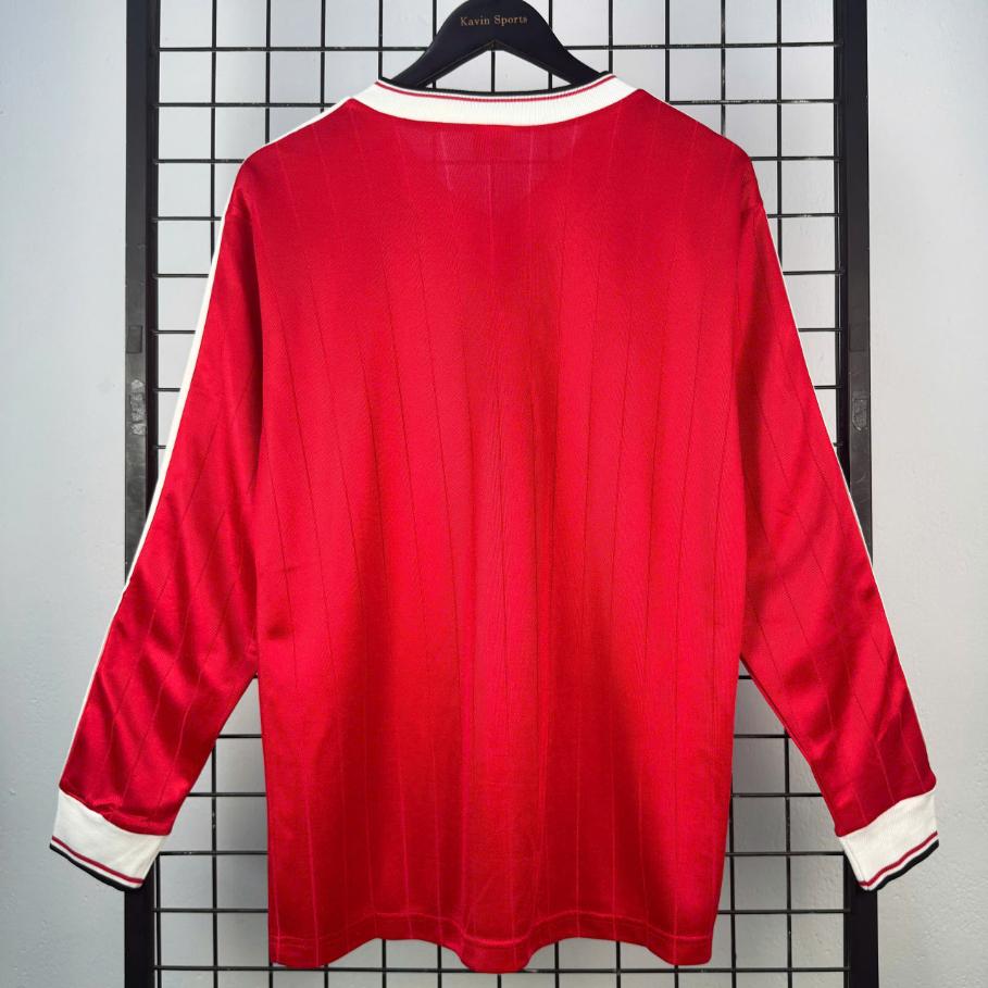 Retro Mu 1983/1984 Tay Dài ( Sân Nhà )