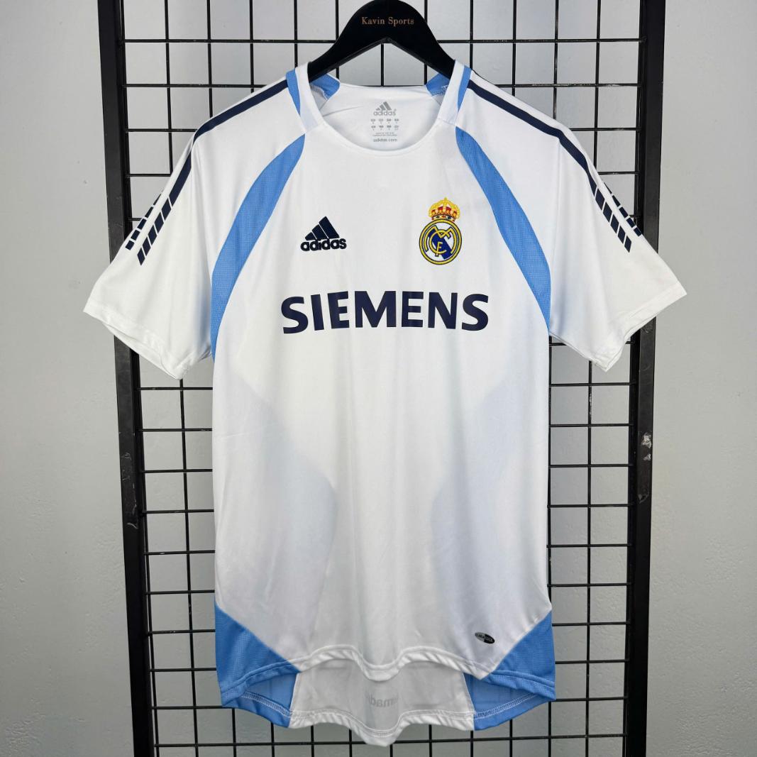 Retro Real Madrid 2005/2006 ( Training W )