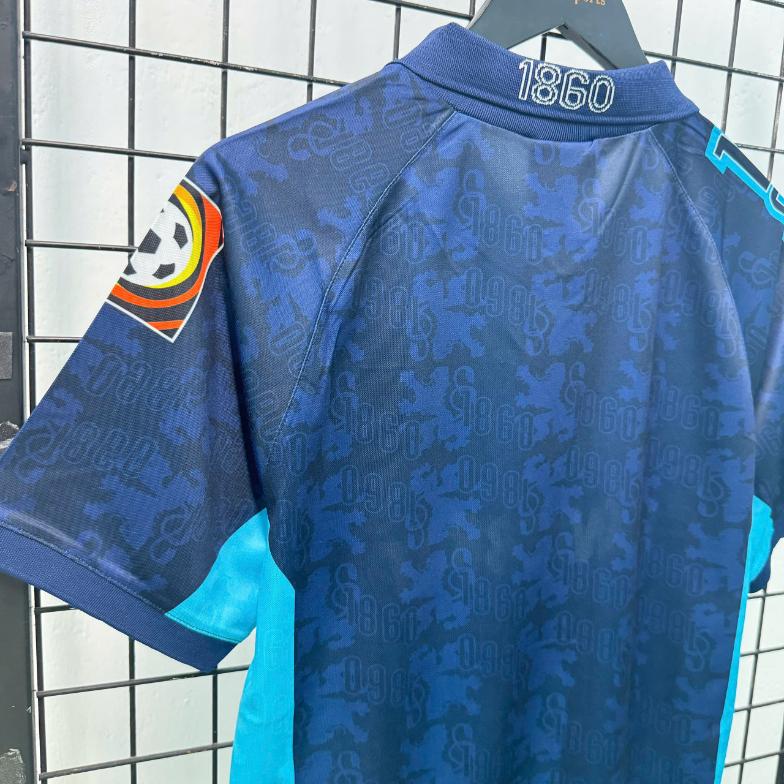 Retro 1860 Munich 1996/1997 ( Sân Khách )