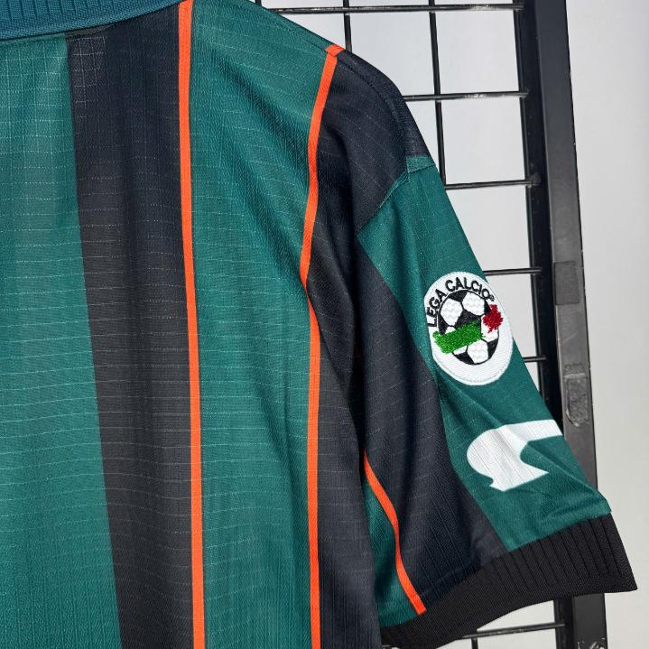 Retro Venezia 1999/2000 ( Sân Nhà )