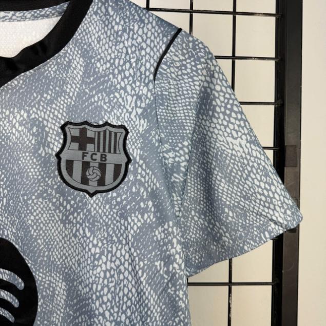Đồ Fan Barcelona 26/27 ( Sân Khách )