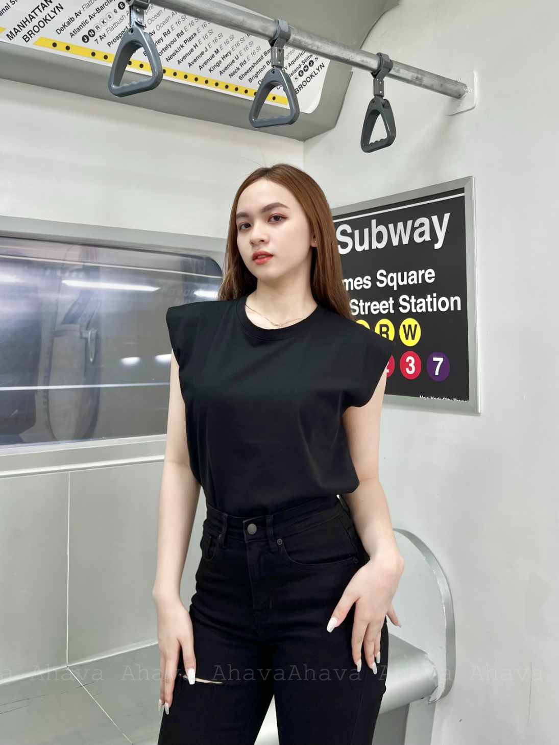 ÁO THUN TAY NGẮN MÀU ĐEN