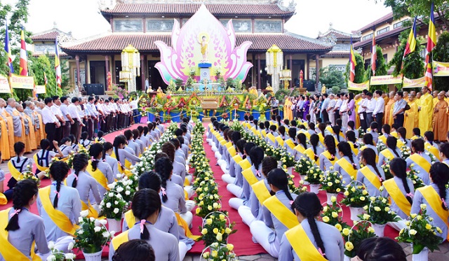 Lễ Phật Đản – Ngày Rằm Tháng Tư