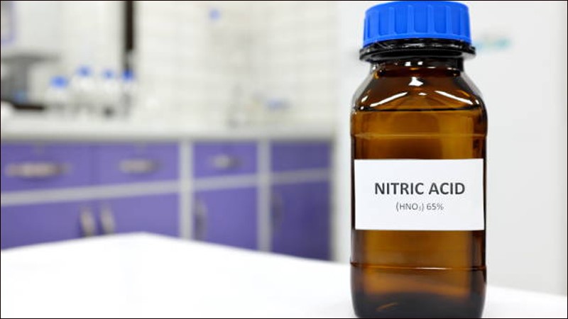 Dùng axit nitric để kiểm tra bạc 925