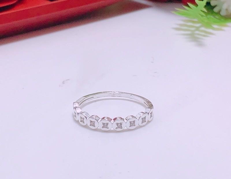 Top 6 mẫu nhẫn kim tiền bạc chất lượng giúp thu hút tài lộc
