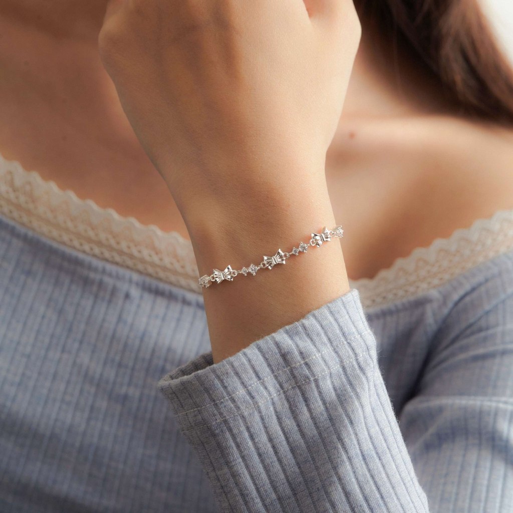 Gợi ý các mẫu vòng tay nữ bạc đang bán chạy