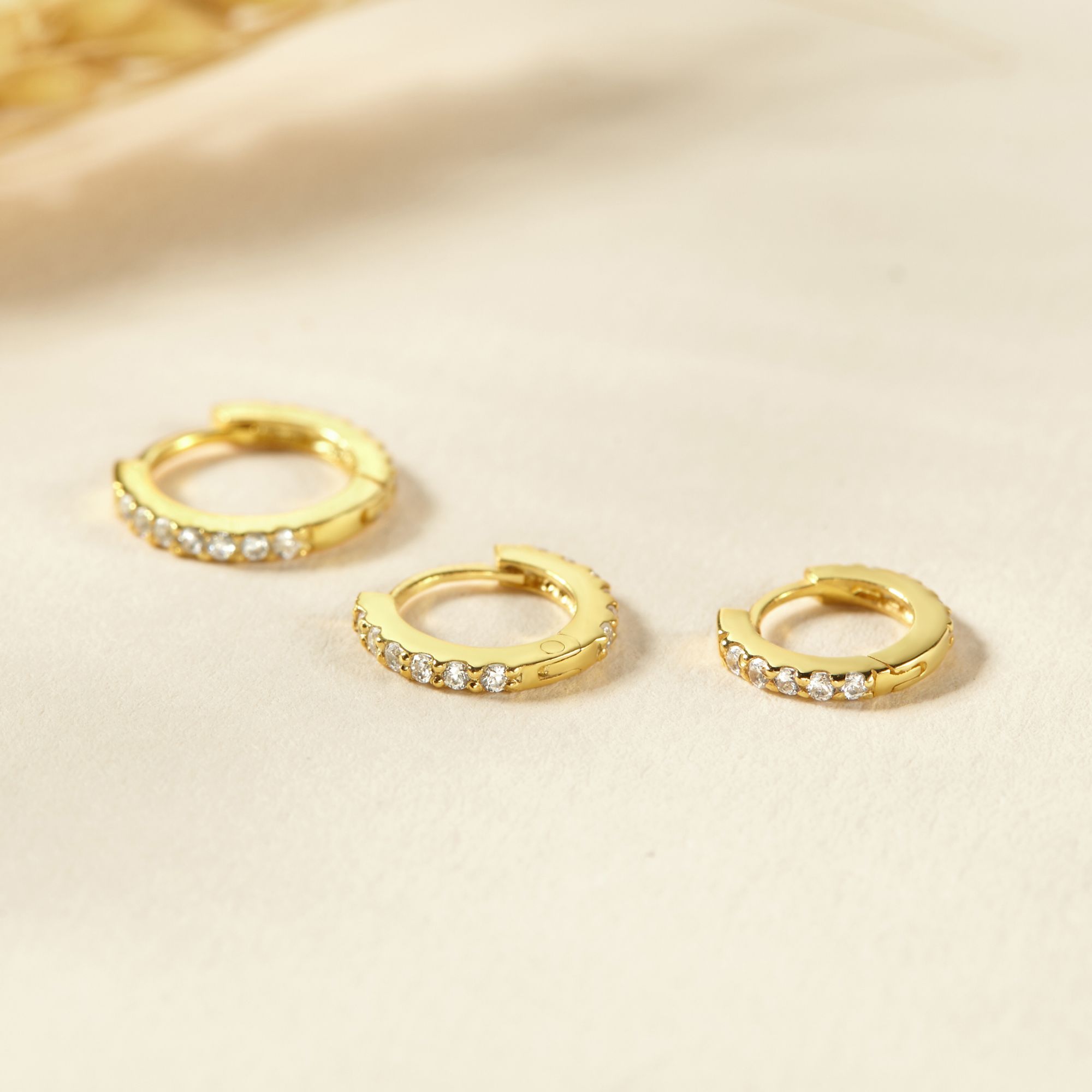 (1 cái) Khuyên Tai Bạc 925 Tròn Đính Đá Spark Zirconia Hoop-VCE05-L