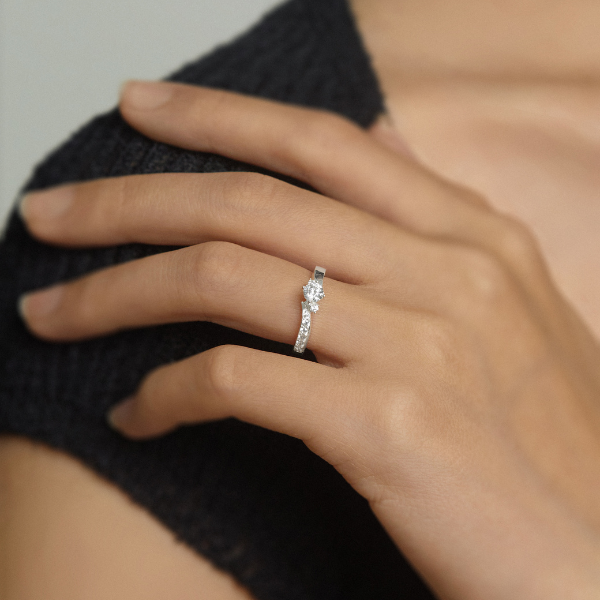 Nhẫn Freesize Bạc 925 Xoắn Vô Cực Đính Đá Cho Nữ Đeo Cặp Đôi Bond Ring - VYR13