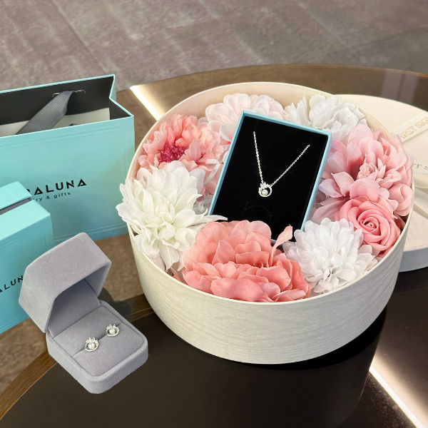 Set Quà Tặng Trang Sức Bạc Cao Cấp - Set 2 Món - Ngọc Trai Đính Đá Viền Vòng Tròn - Pearl Stone Circle - VCN13 & VCE26