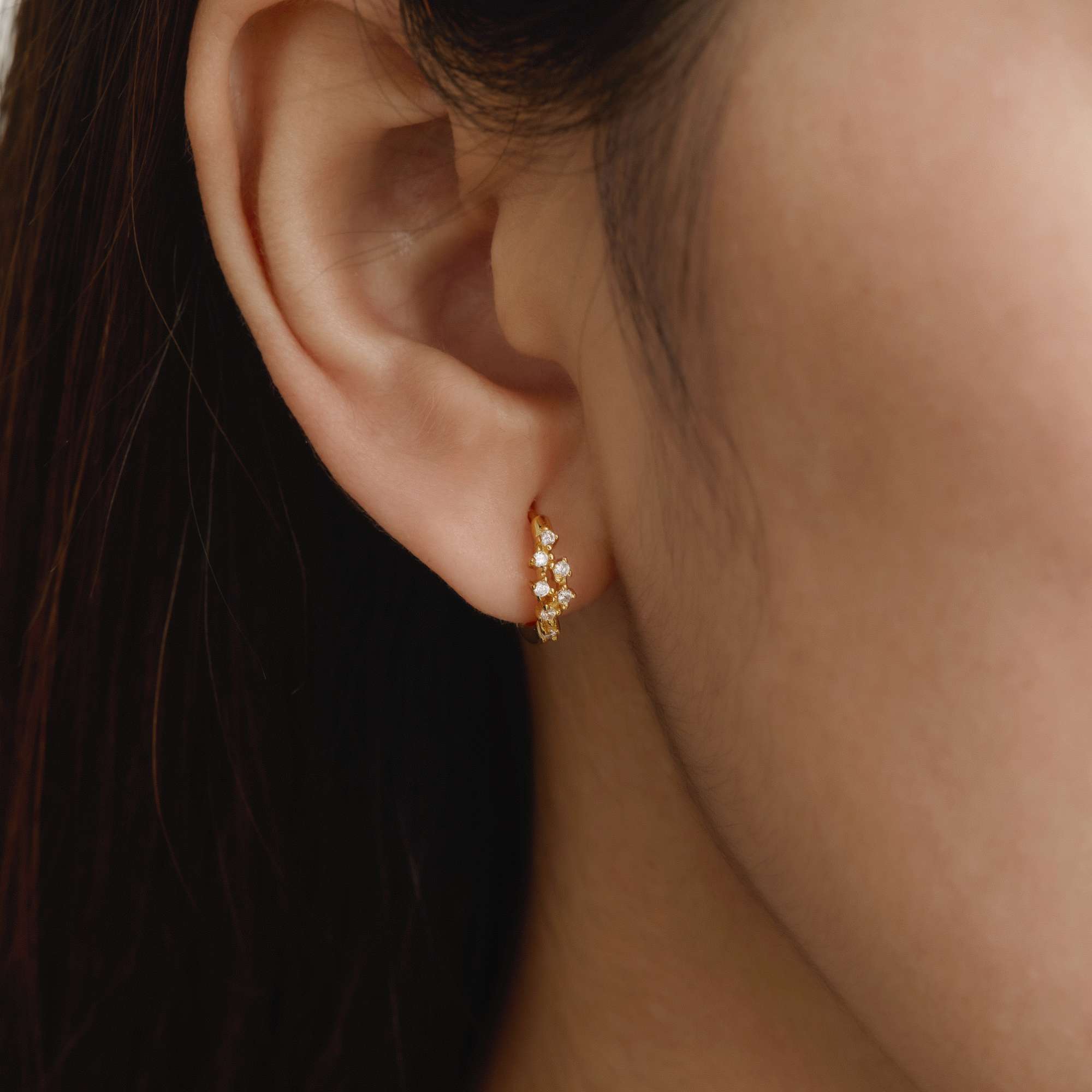 (1 Cái) Khuyên Tai Hoop Bạc 925 Đính Đá Ngẫu Hứng Cành Hoa - VCE540-L